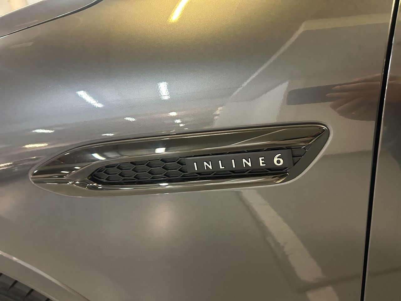 Mazda CX-80 3.3 E-SKYACTIV D254 MHEV HOMURA PLUS AWD 5P 7 Pl - foto 18