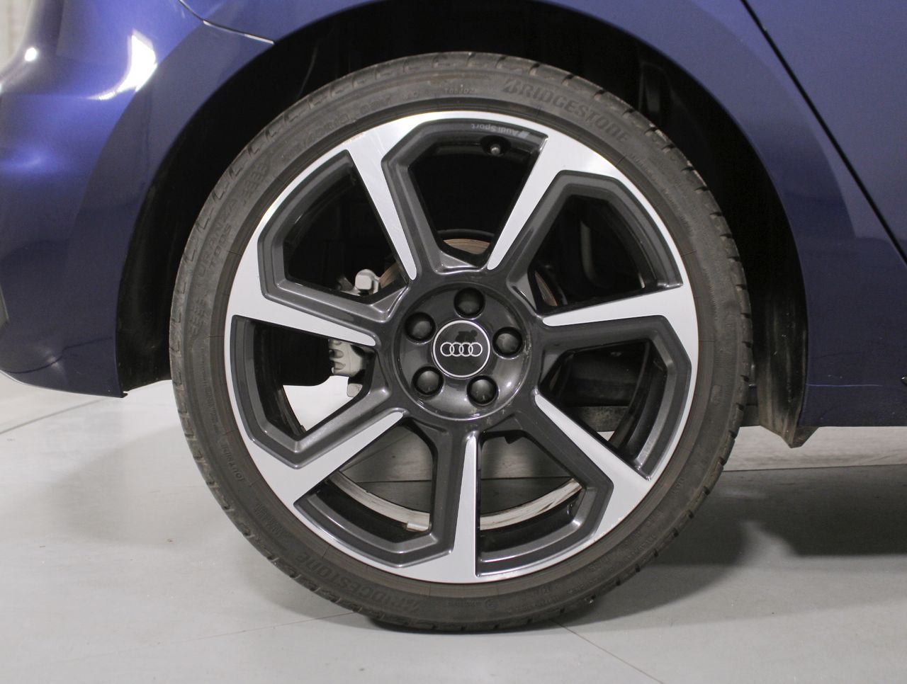 Imatge del vehicle 8