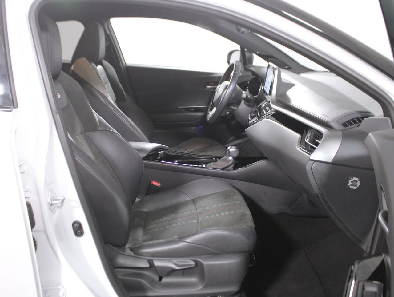 Toyota C-HR 2.0 VVT I-HYBRID GR SPORT AUTO 5P - foto 5