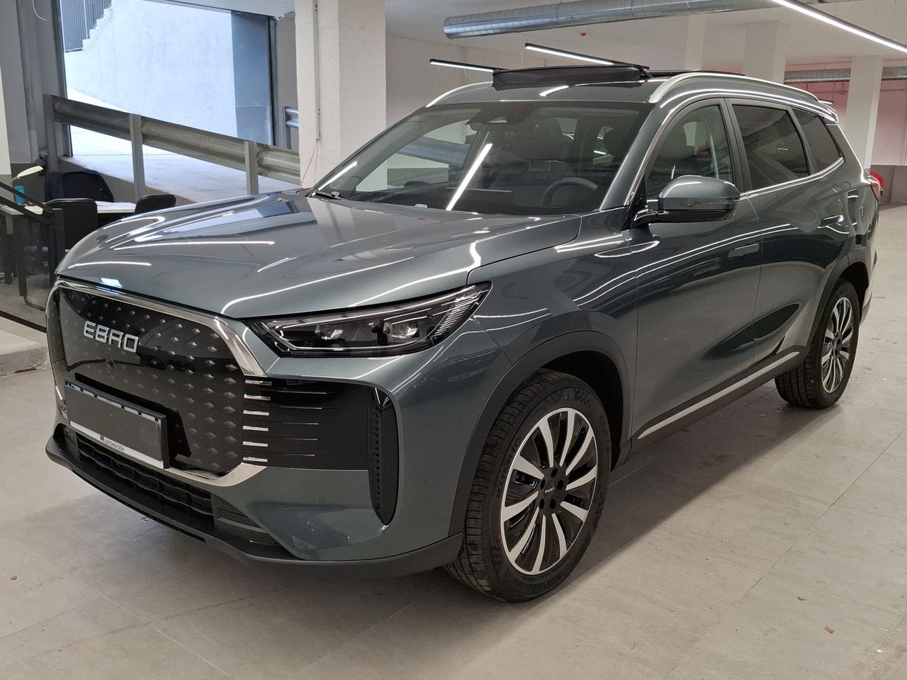 Vehicle image 11
