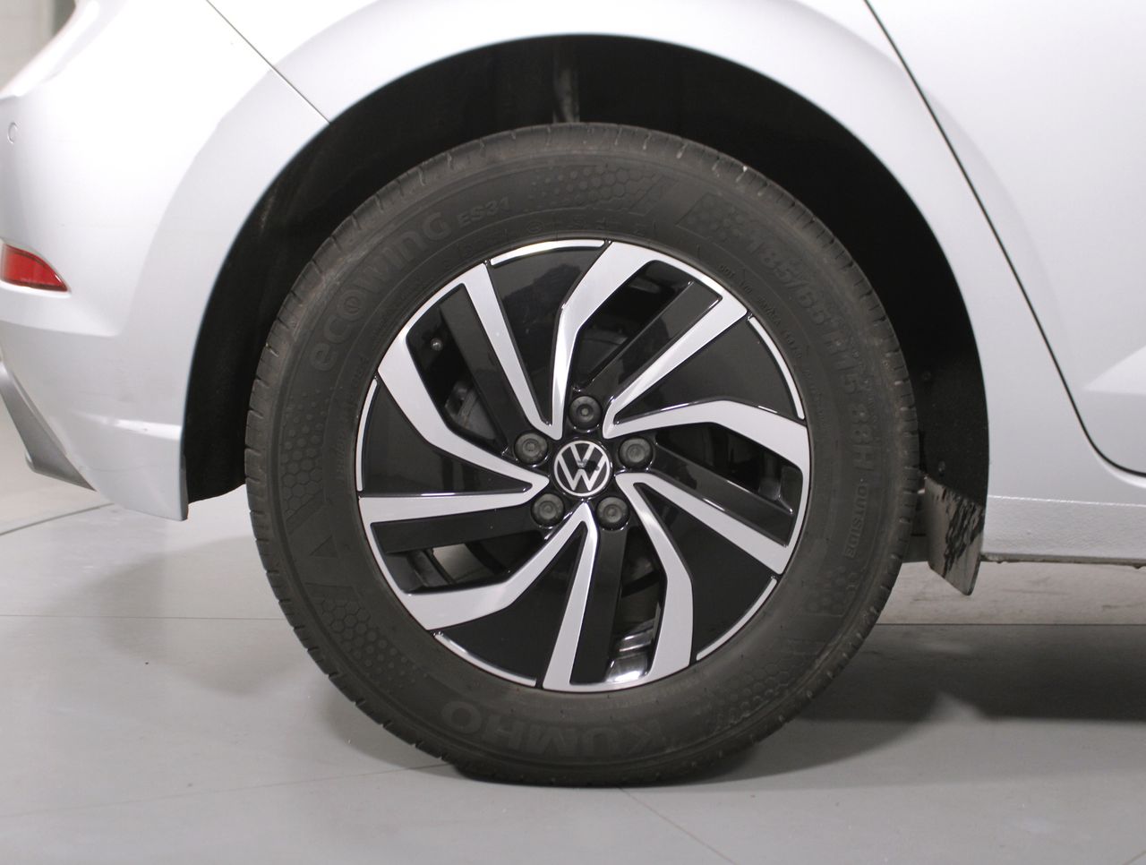 Imatge del vehicle 8