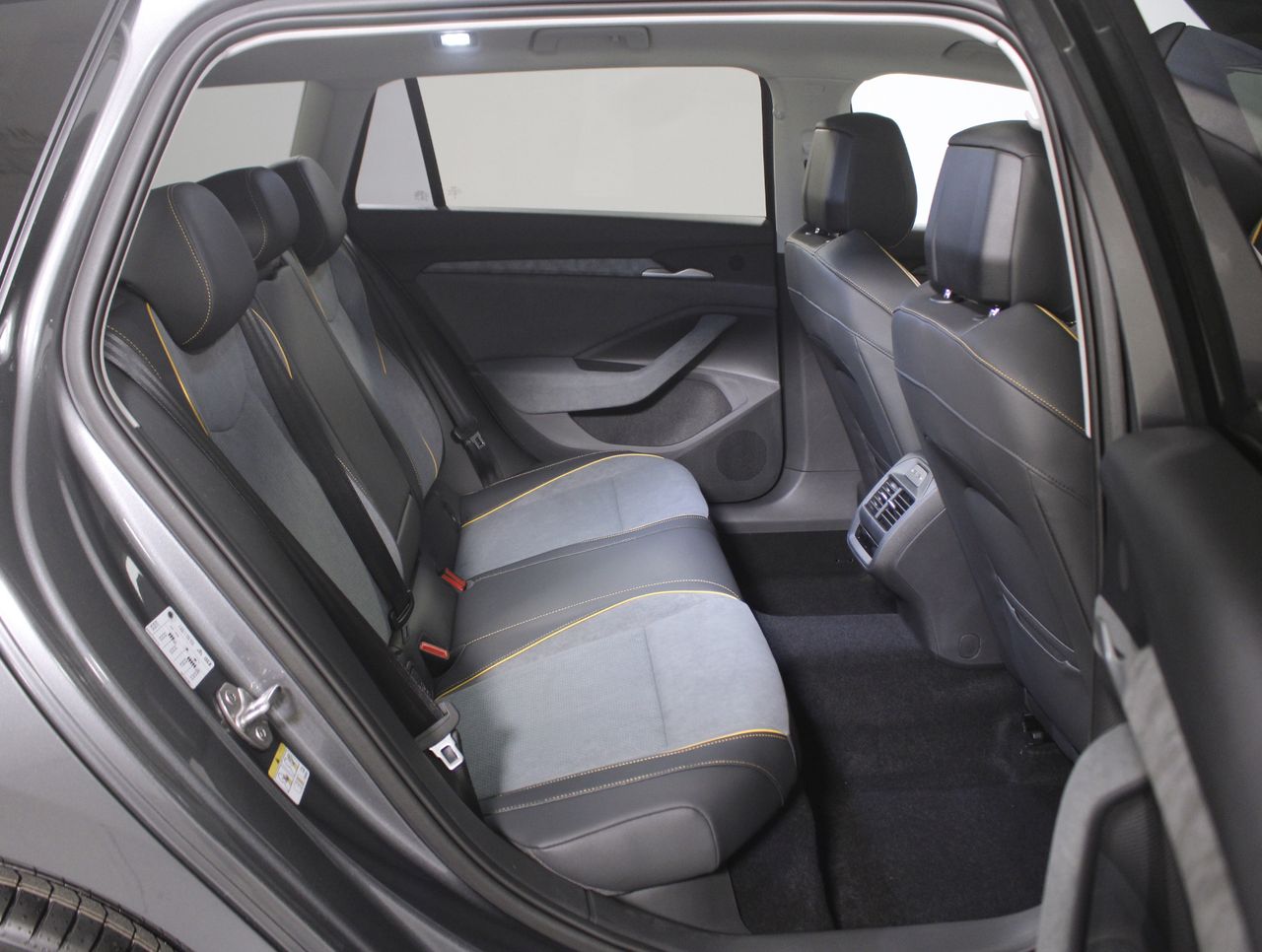 Imatge del vehicle 6