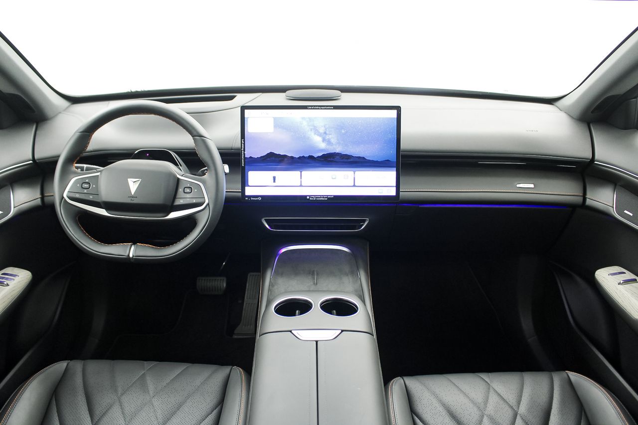 Imatge del vehicle 4