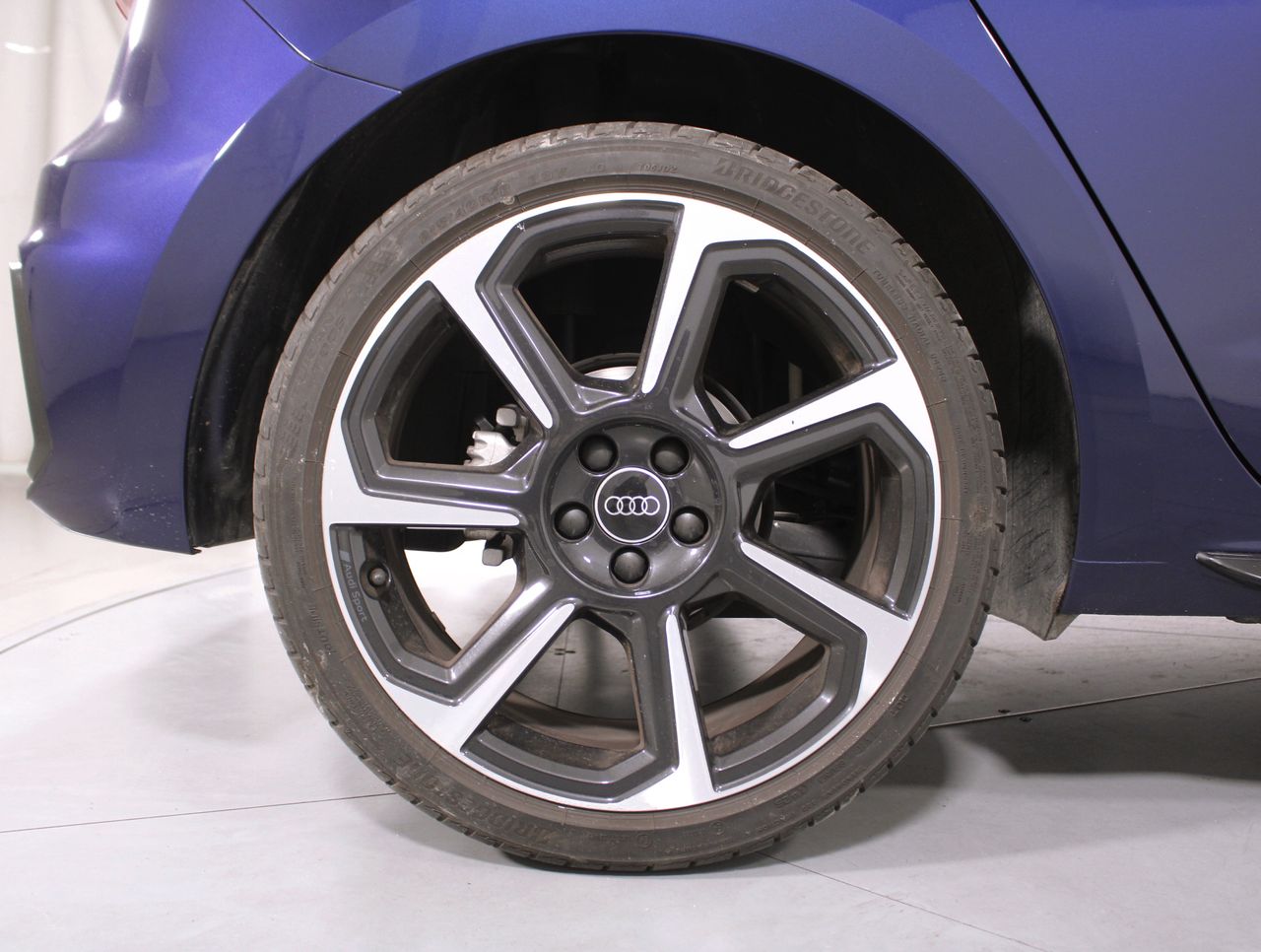 Imatge del vehicle 8