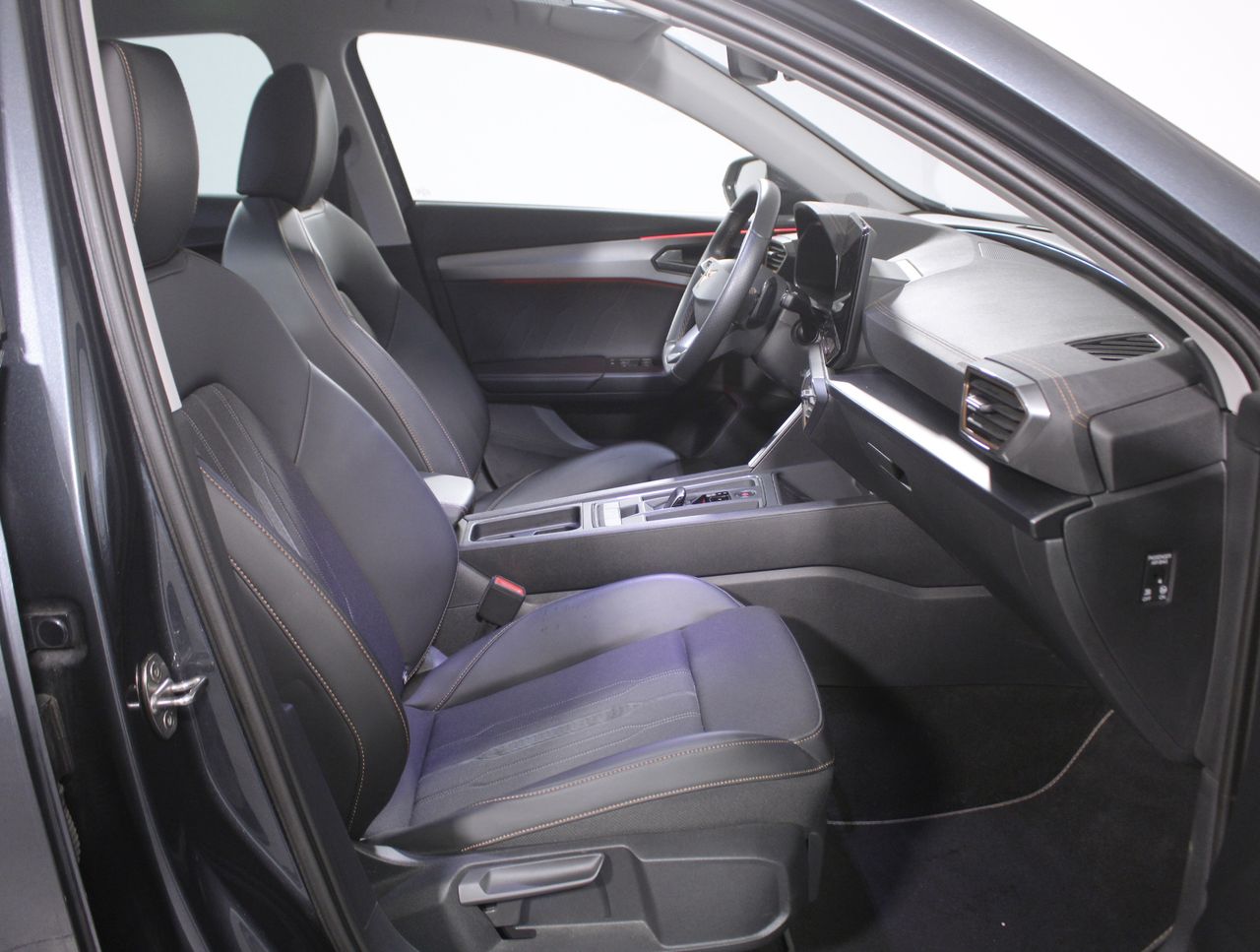Cupra Formentor 1.5 TSI 110KW Barcelona - Ocasión con garant - foto 5