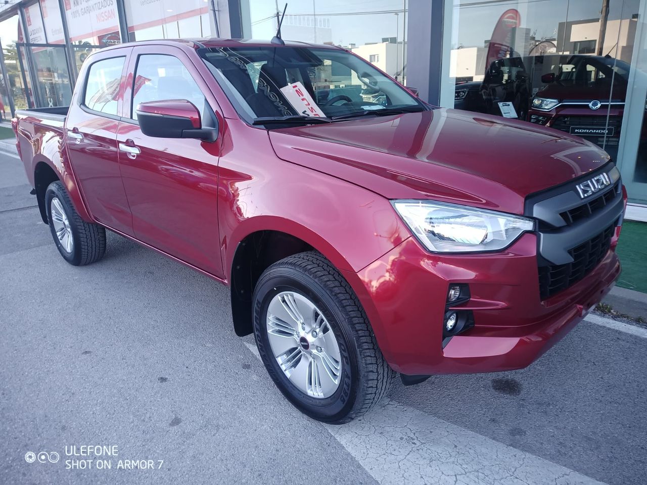 Foto isuzu d-max 2023 /