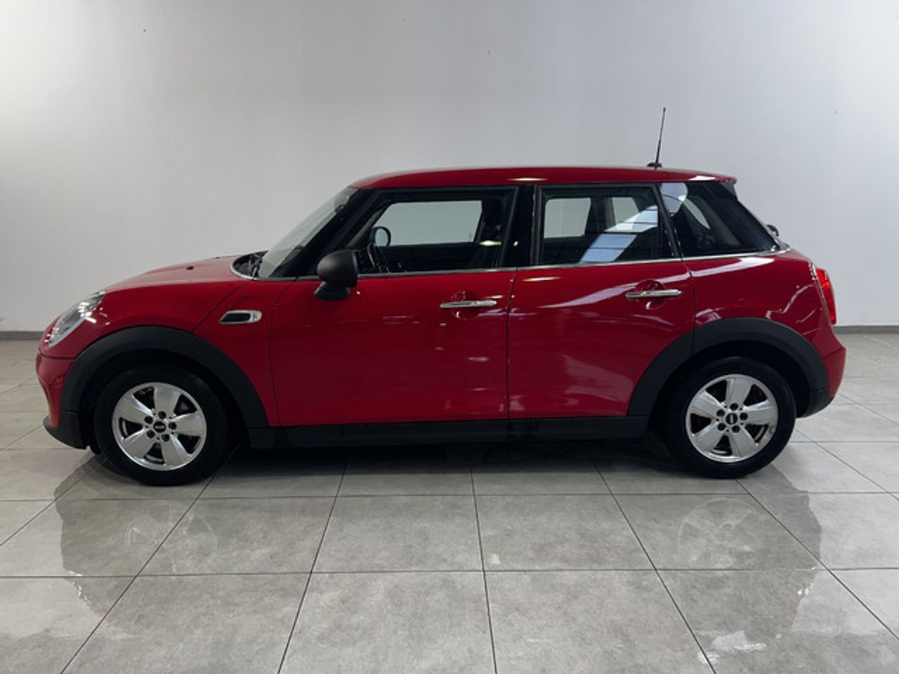 mini 5 puertas 2017 / foto grande (3)