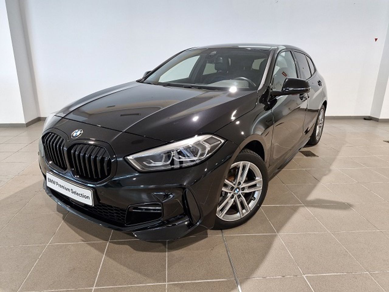Volvo s90 con sistema de llamada de emergencia  de segunda mano - bmw serie 1 2024 /
