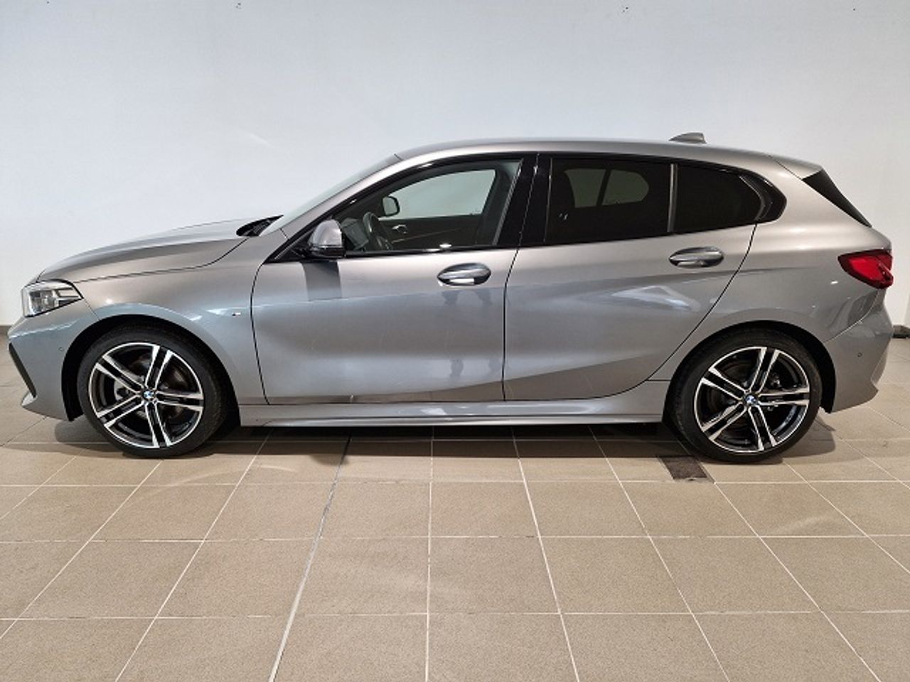 bmw serie 1 2024 / foto grande (2)