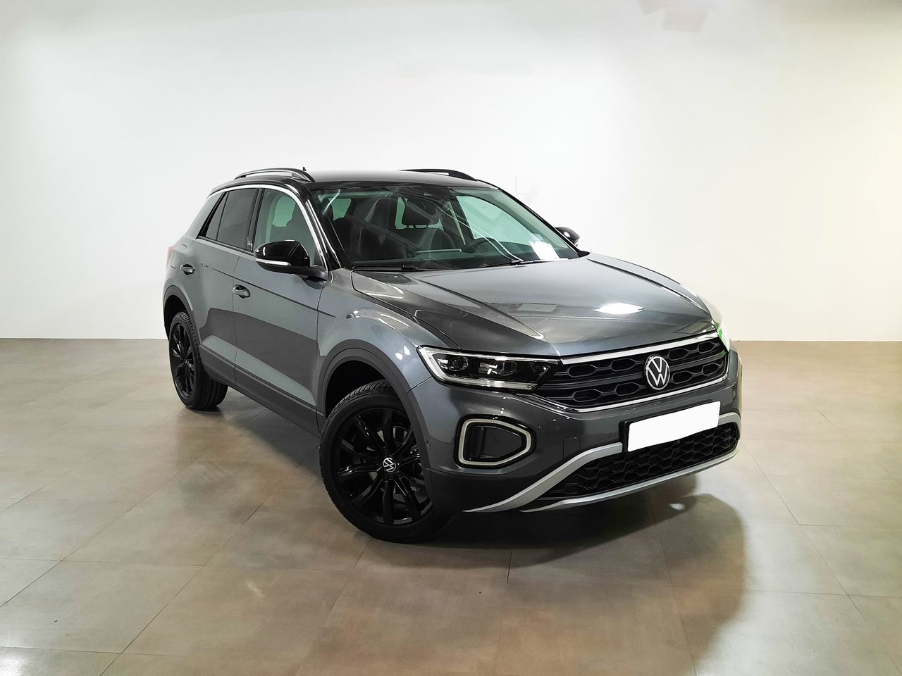 Volkswagen T-Roc Dark 1.0 TSI 81 kW (110 CV) - Foto 2