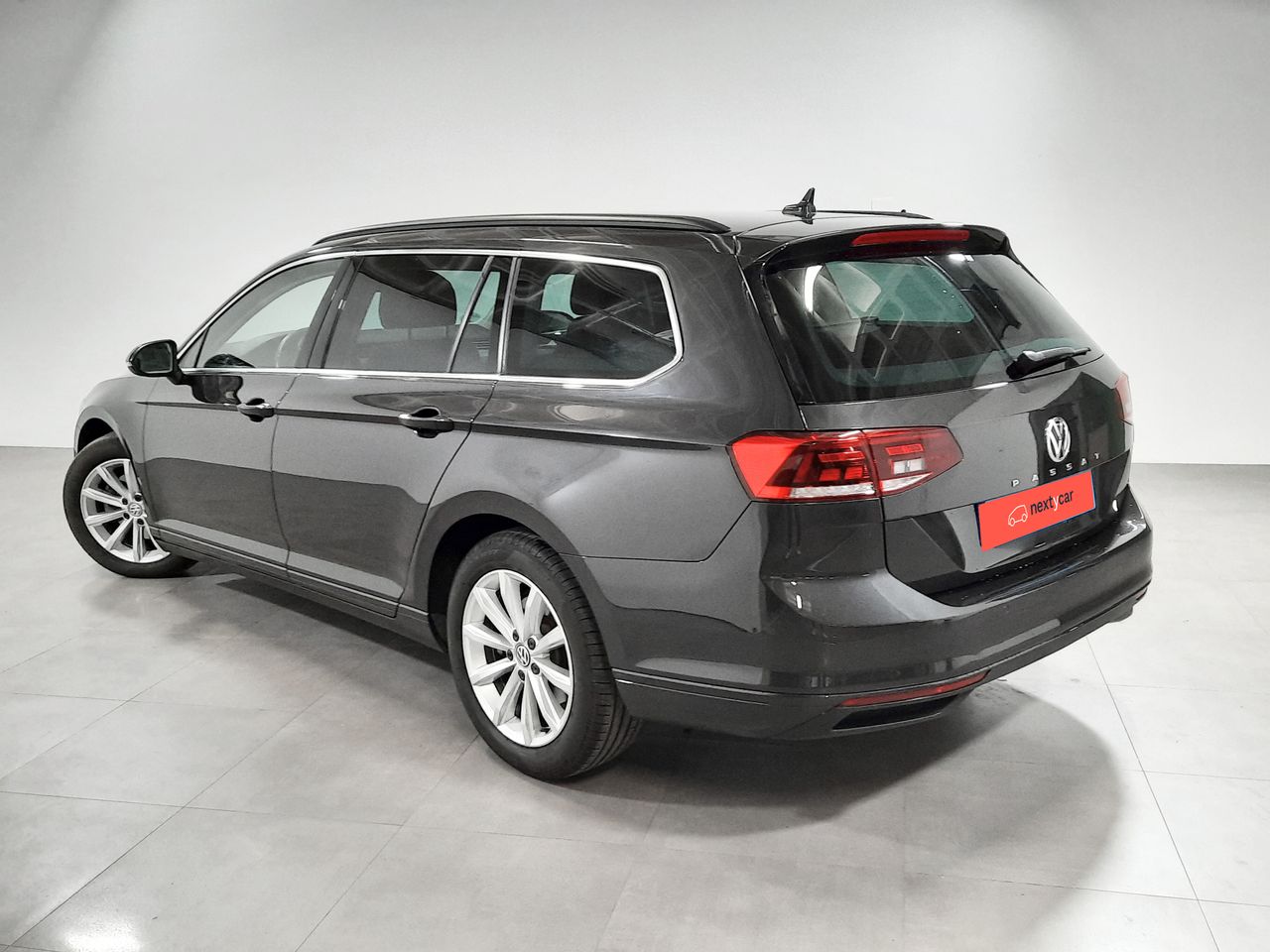 Volkswagen Passat Variant 2.0TDI EVO Executive DGS7 110kW  - Foto 2