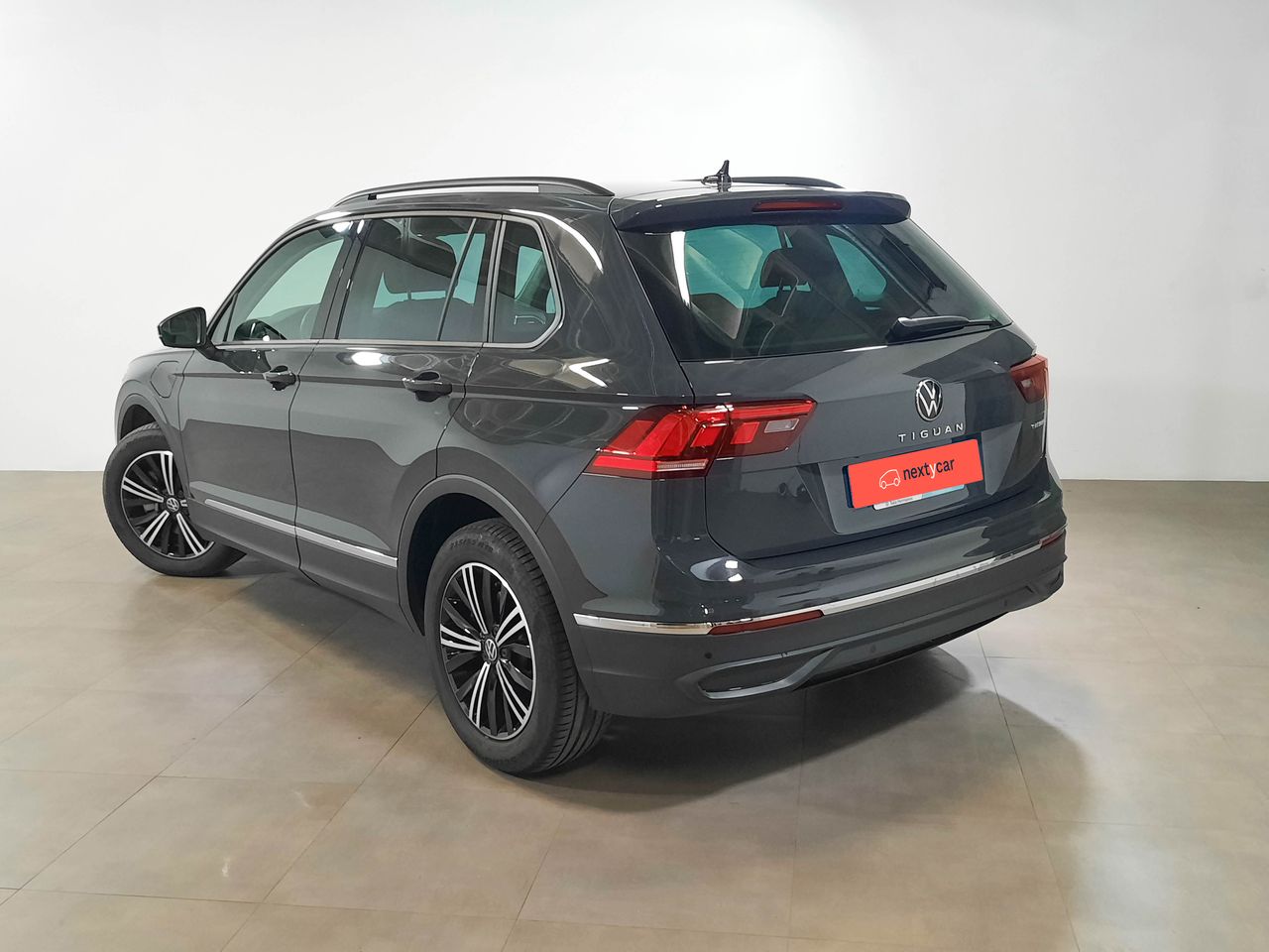 Volkswagen Tiguan Life 1.4 TSI eHybrid 180 kW (245 CV) DSG - Foto 2