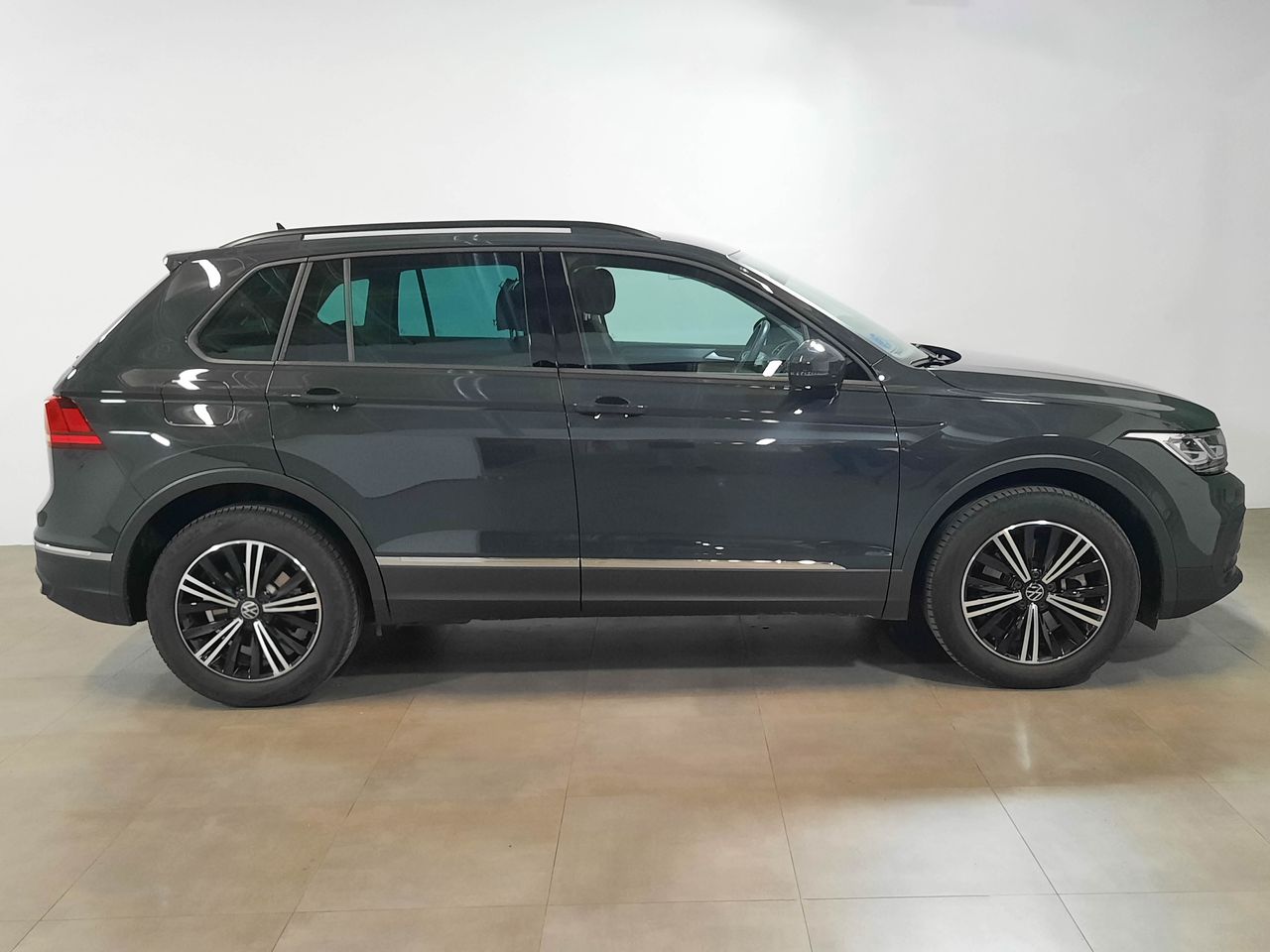 Volkswagen Tiguan Life 1.4 TSI eHybrid 180 kW (245 CV) DSG - Foto 2