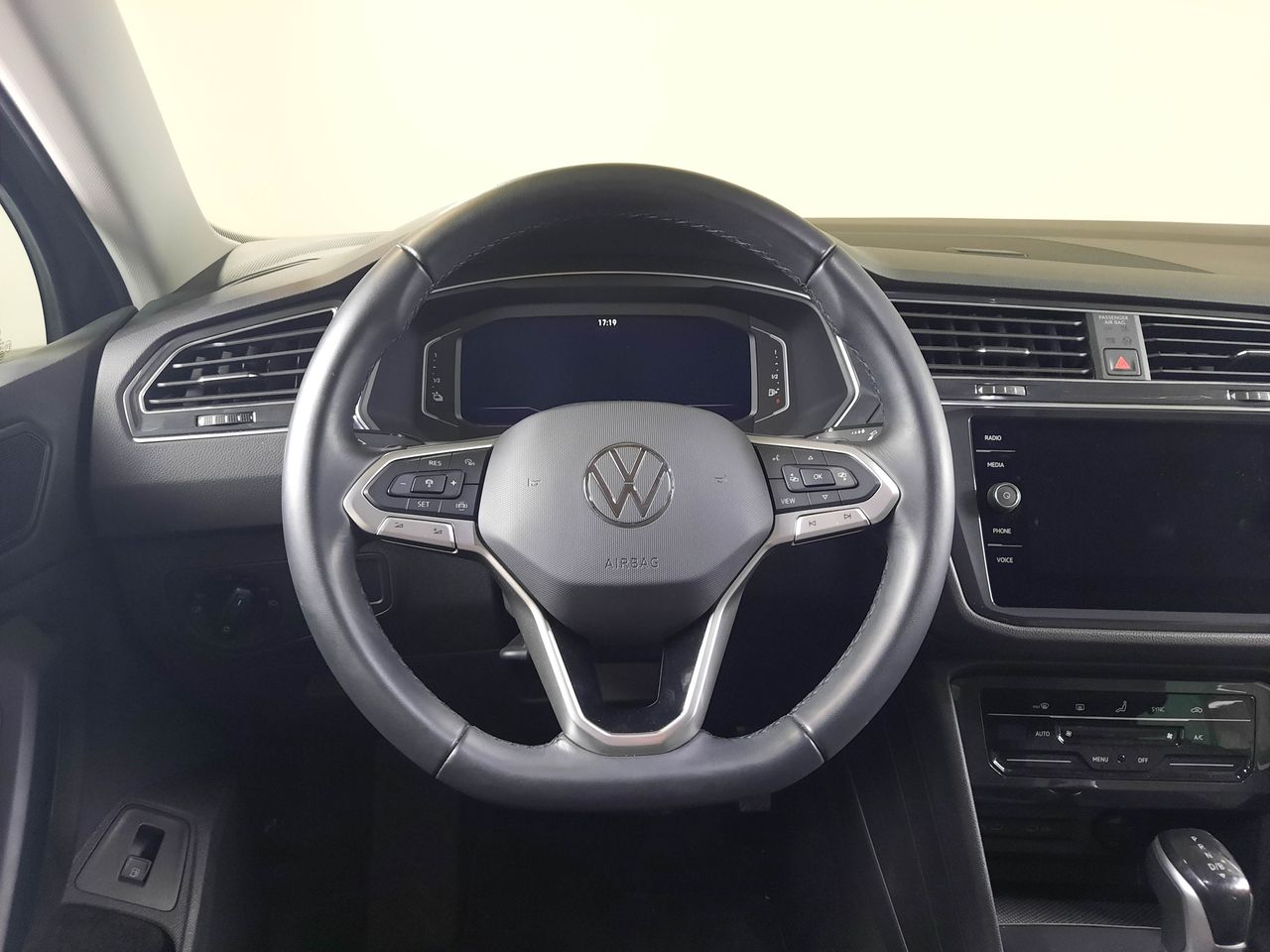 Volkswagen Tiguan Life 1.4 TSI eHybrid 180 kW (245 CV) DSG - Foto 2