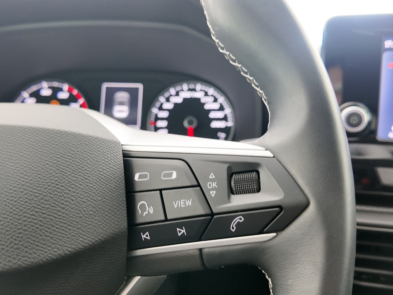 Seat Leon 1.0 TSI S&S STYLE XS 110  - Foto 2