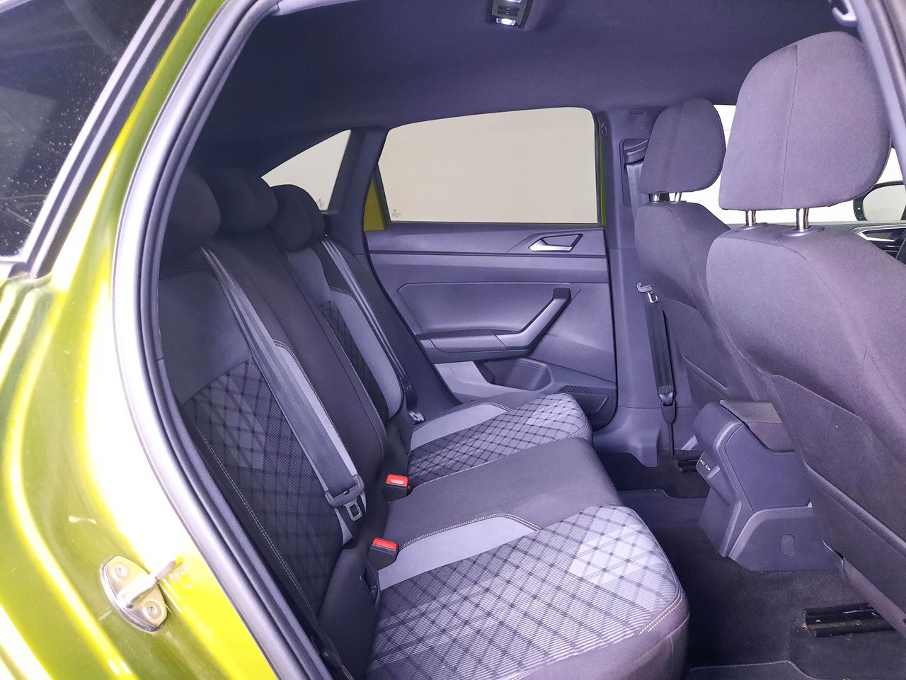 Volkswagen Taigo 1.0 TSI R-Line 85kW (115CV)  - Foto 2