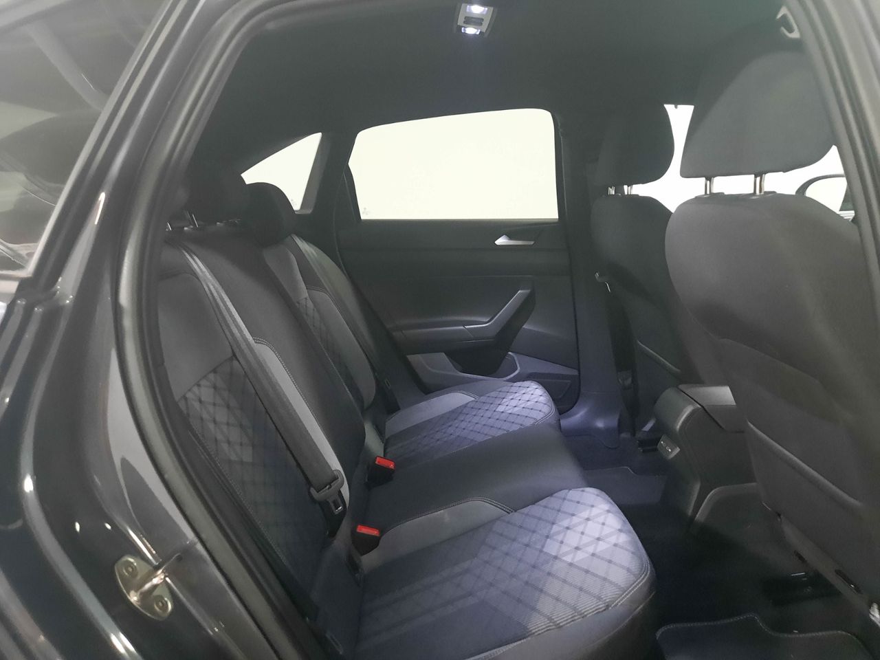 Volkswagen Taigo 1.0 TSI R-Line 85kW (115CV)  - Foto 2