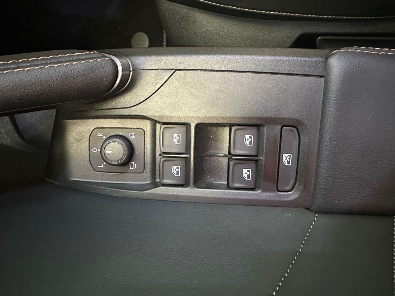 Cupra León 1.5 ETSI DSG 110Kw  - Foto 2