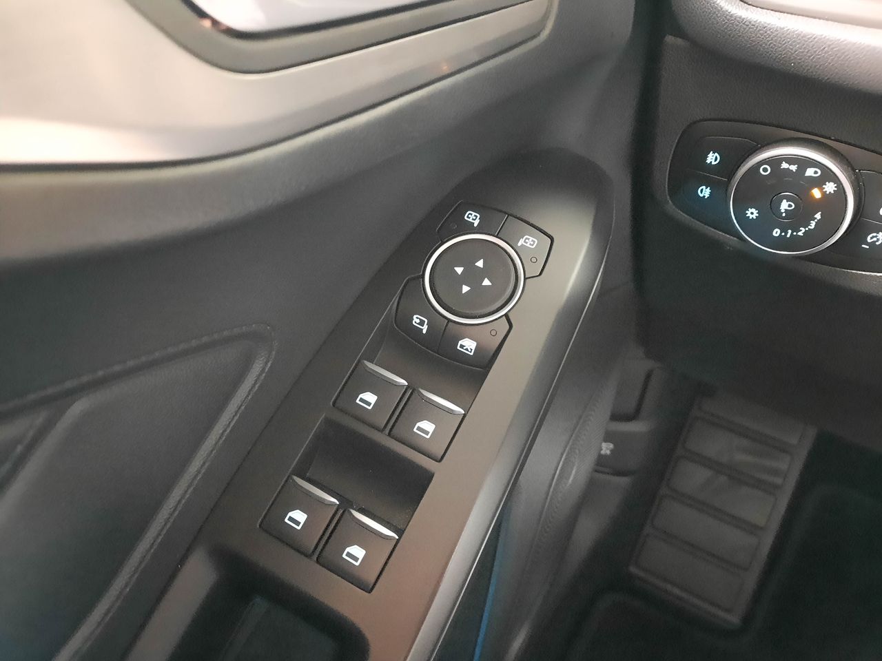 Ford Focus Focus 1.0 Ecoboost Titanium Aut. 125CV  - Foto 2