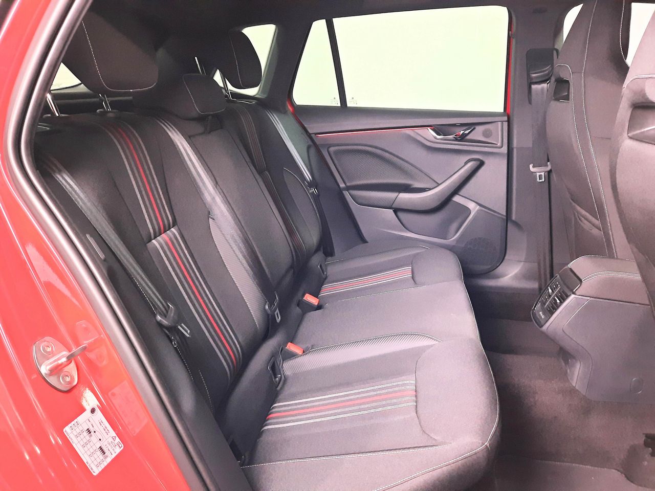 Skoda Kamiq 1.5 TSI Monte Carlo 110kW DSG7  - Foto 2