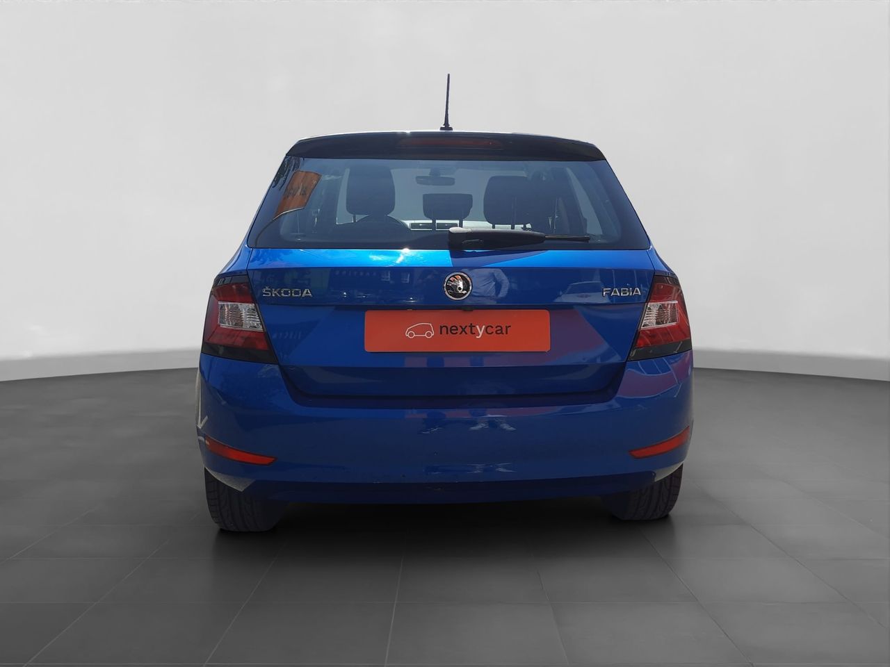 Skoda Fabia 1.0 MPI Color Concept 55kW   - Foto 2