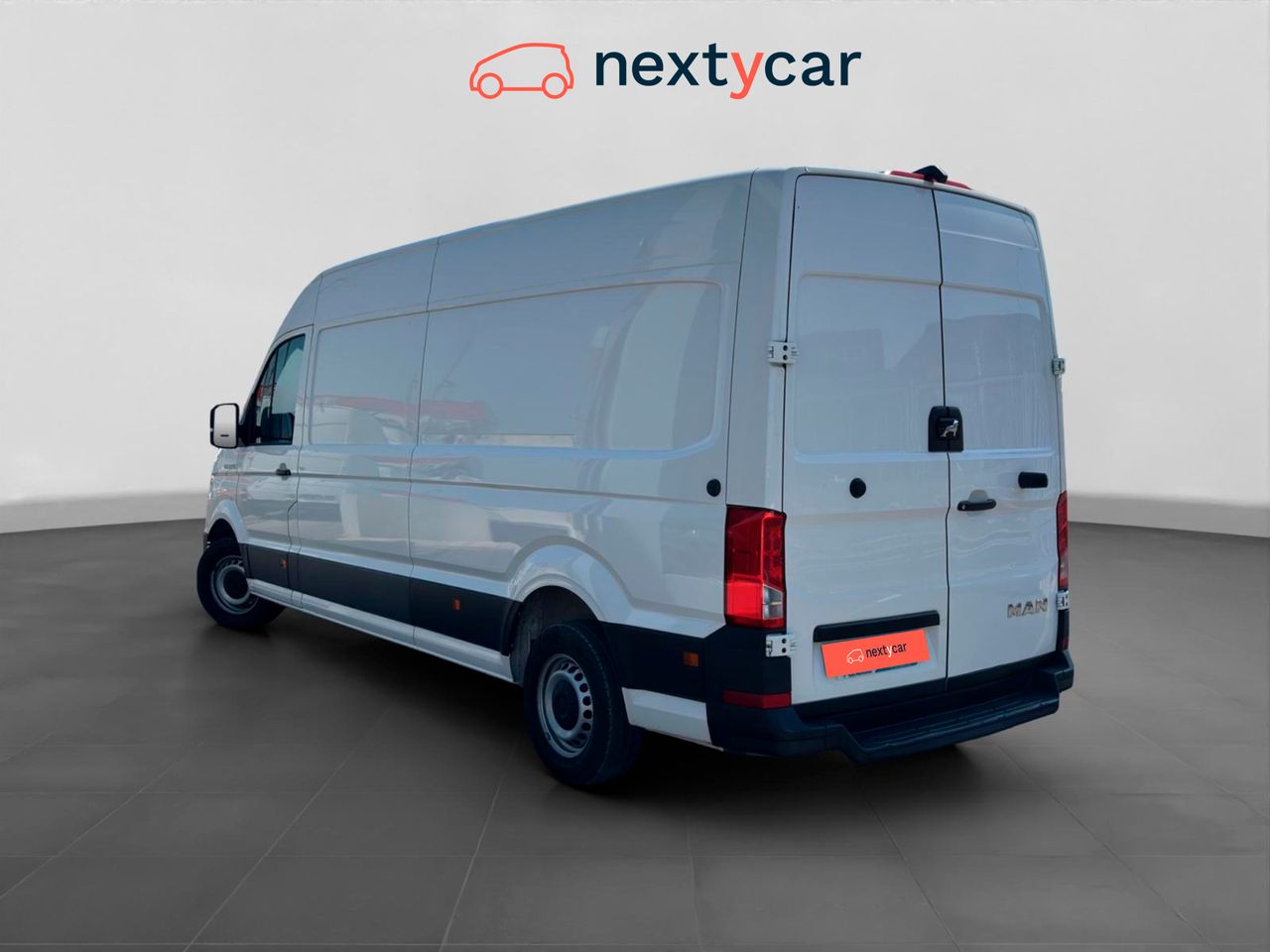 MAN TGE TGE 3.140 Fg. Larga alto 3.5t RWD 140  - Foto 2