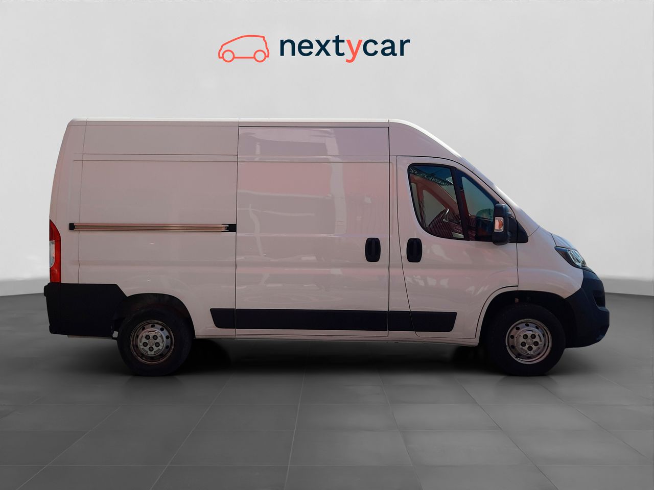 Peugeot Boxer Boxer Furgón 2.2 BlueHDI 3.3 L2H2 S&S 140  - Foto 2