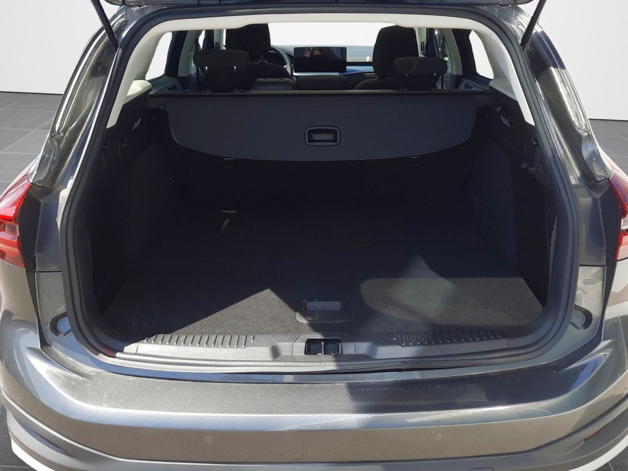 Ford Focus Sportbreak 1.0 Ecoboost MHEV Active 125  - Foto 2