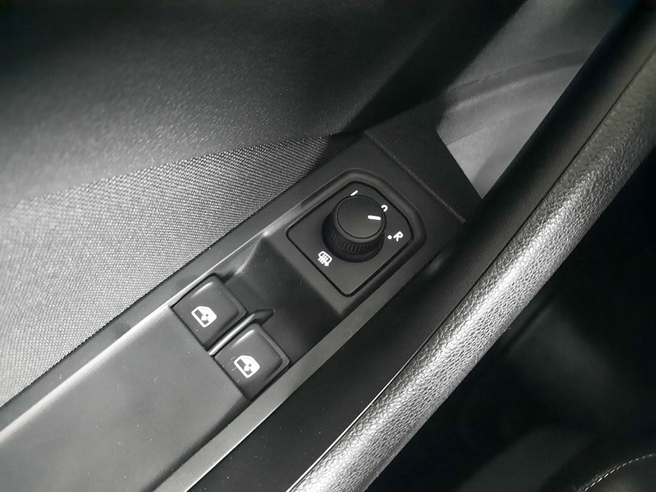 Skoda Kamiq 1.0 TSI Emotion 81kW DSG  - Foto 2