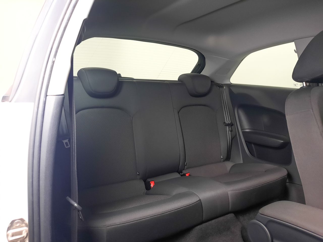 Audi A1 1.0 TFSI Adrenalin  - Foto 2