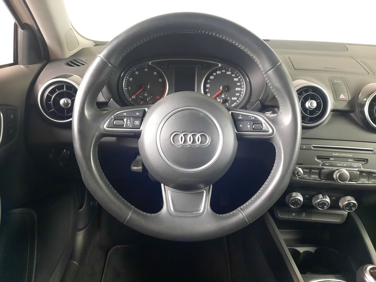 Audi A1 1.0 TFSI Adrenalin  - Foto 2