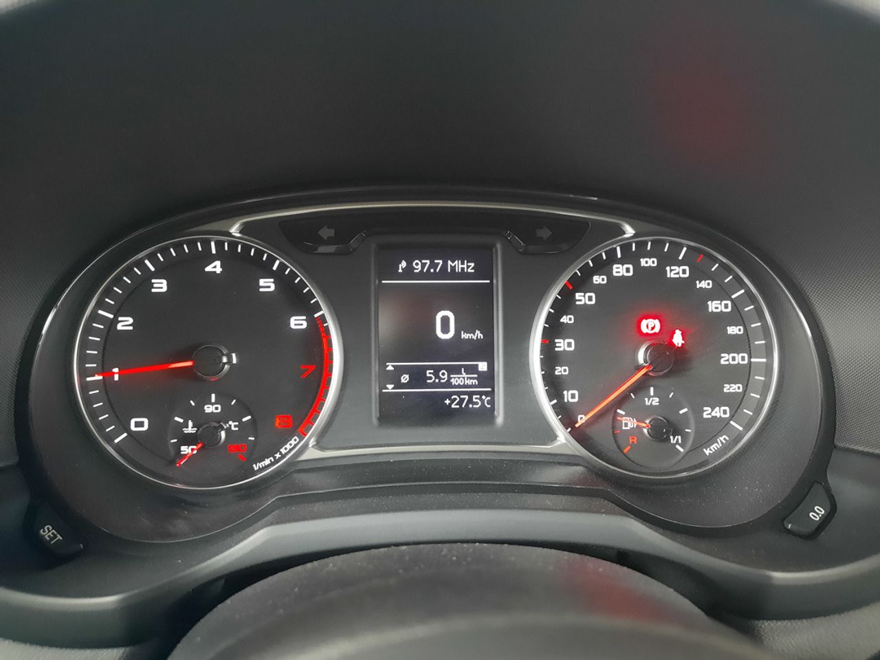 Audi A1 1.0 TFSI Adrenalin  - Foto 2