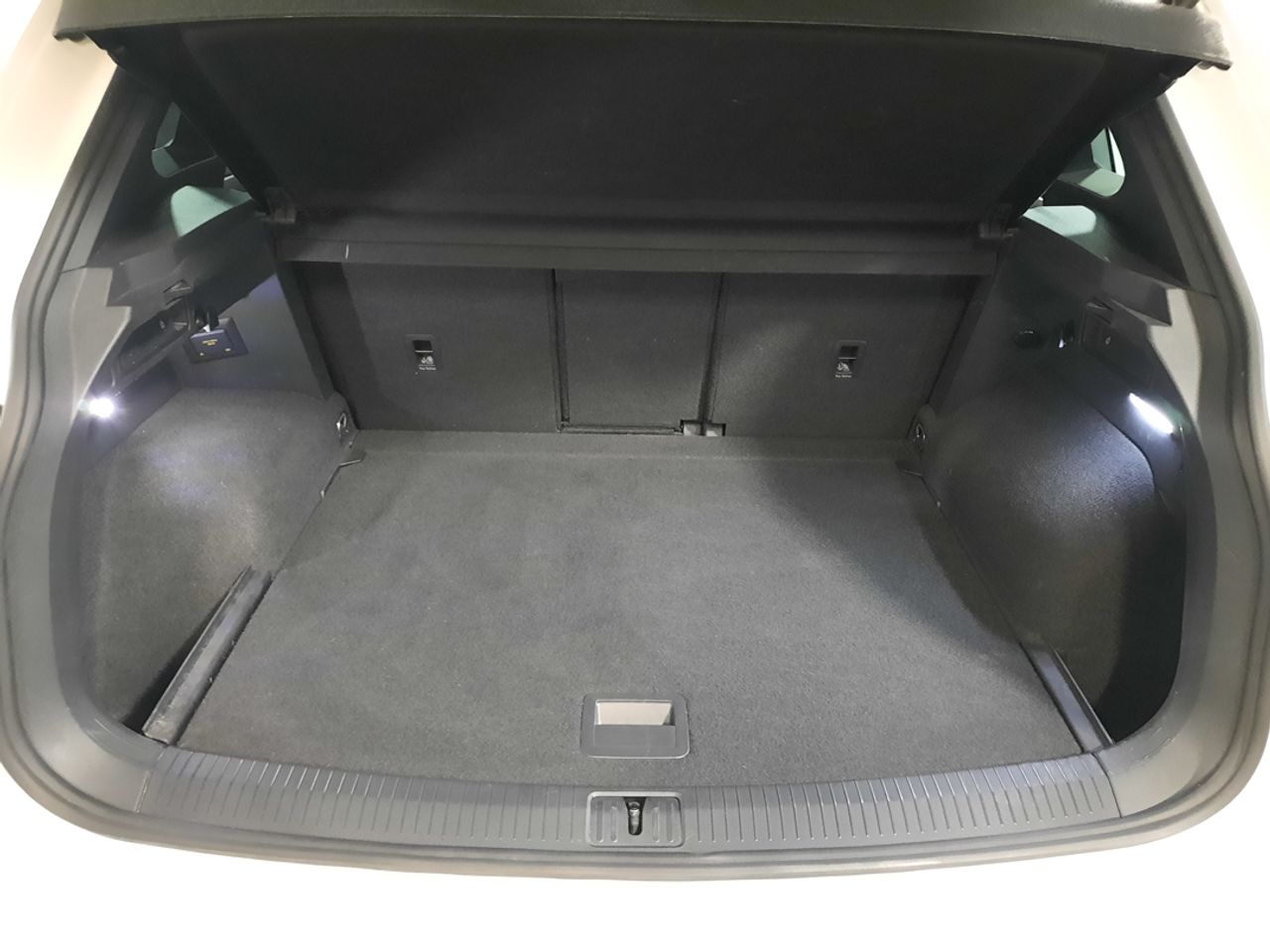 Volkswagen Tiguan Tiguan 2.0 TSI R 4Motion DSG 235kW  - Foto 2