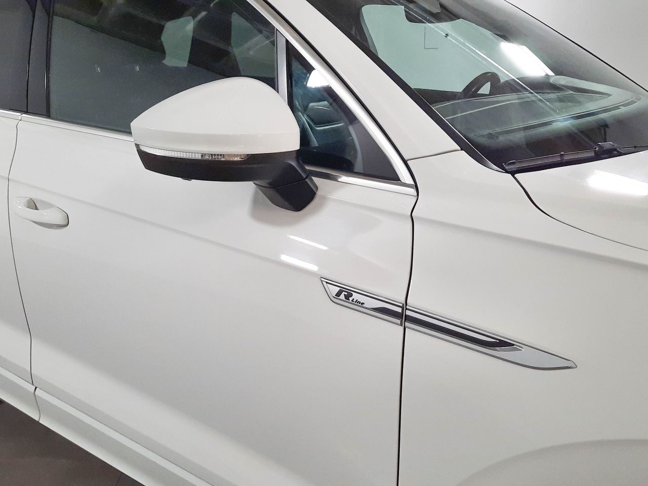 Volkswagen Touareg Touareg 3.0TDI V6 R-Line Tiptronic 4Motion 170kW  - Foto 2