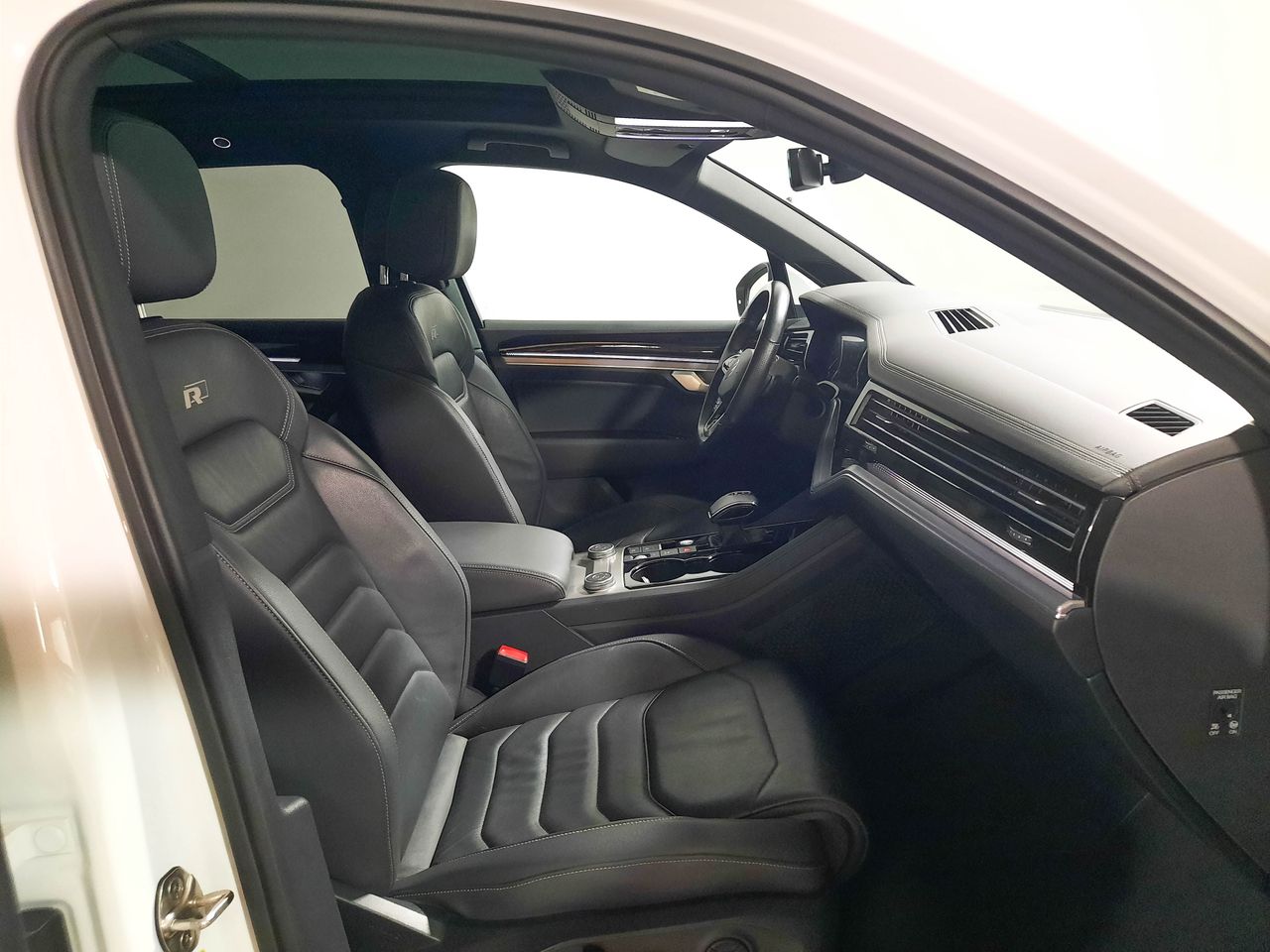 Volkswagen Touareg Touareg 3.0TDI V6 R-Line Tiptronic 4Motion 170kW  - Foto 2