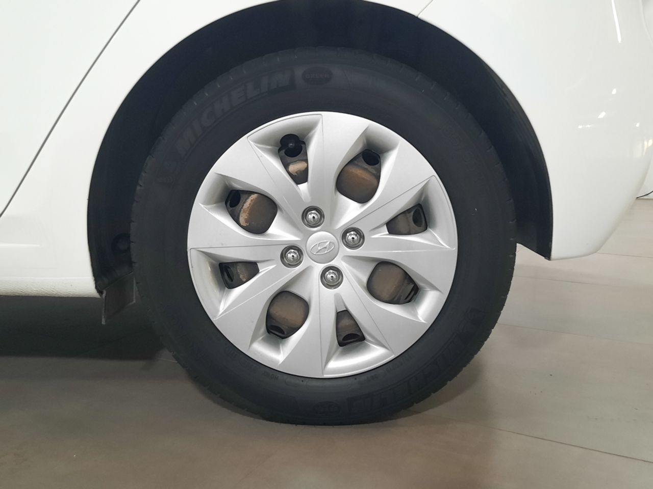 Hyundai i20 i20 1.2 MPI Essence LE  - Foto 2