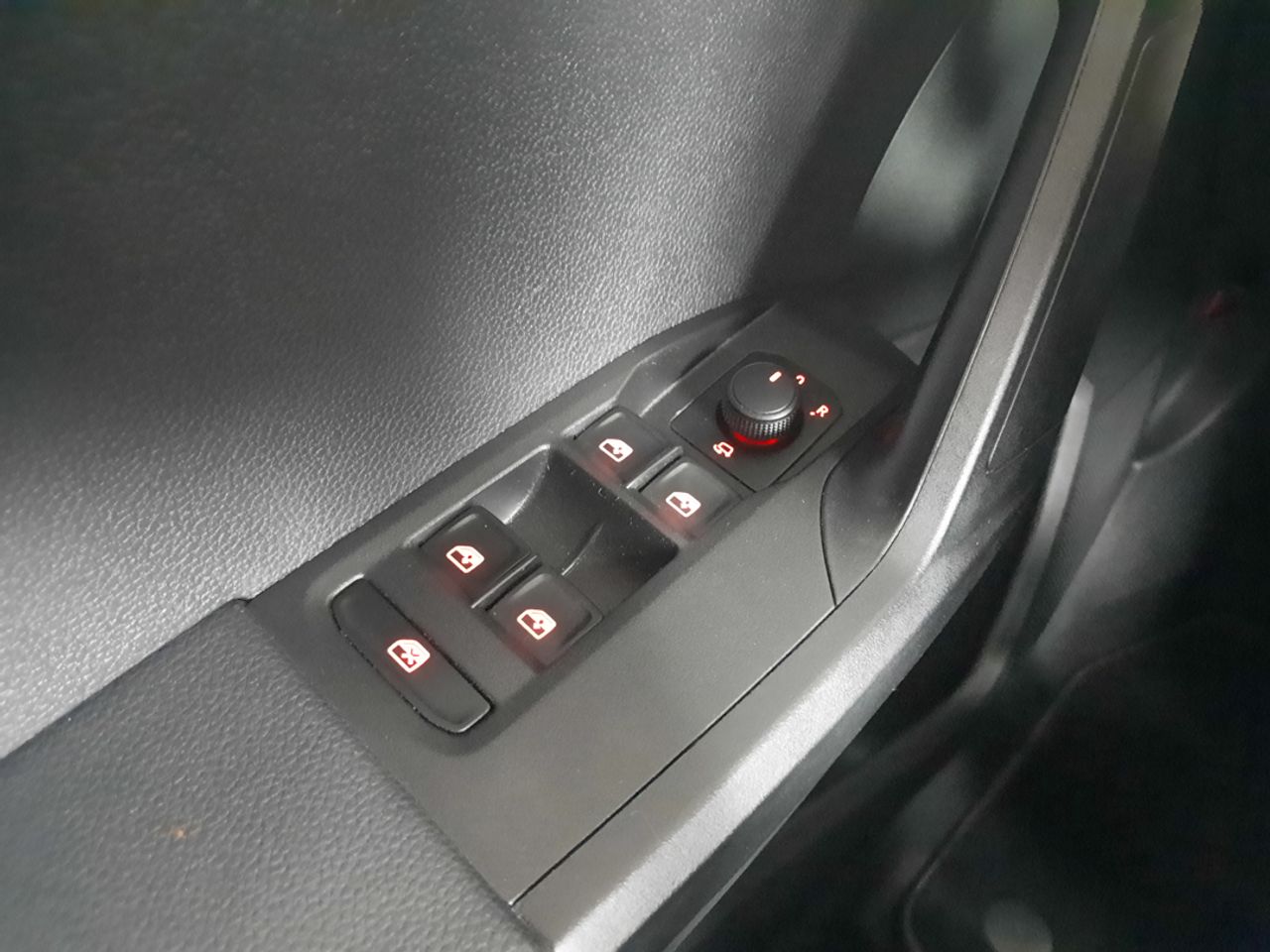 Seat Ibiza Ibiza 1.0 TSI S&S Style 95  - Foto 2