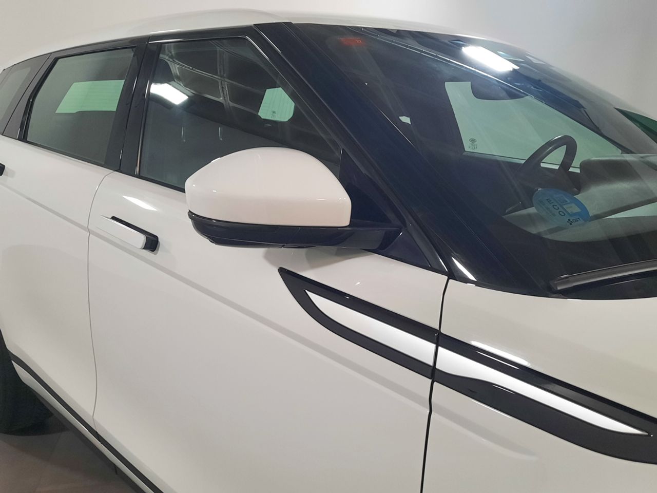 Land-Rover Range Rover Evoque Range Rover Evoque 1.5 I3 MHEV Standard FWD Aut. 160  - Foto 2