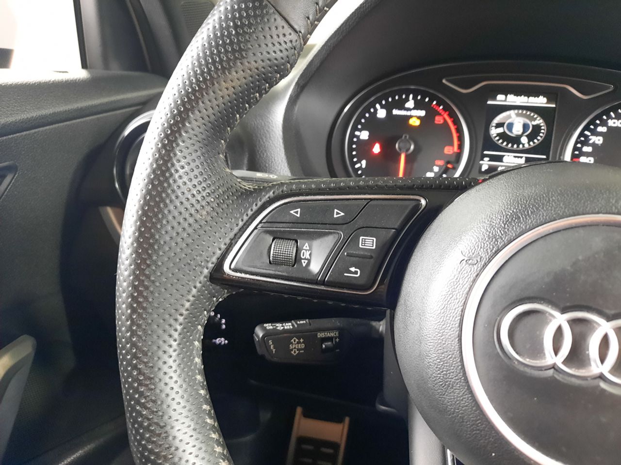 Audi Q2 Q2 2.0TDI Design edition quattro S-T 110kW  - Foto 2