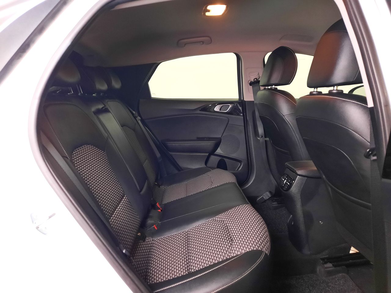 Kia XCeed XCeed 1.6 MHEV iMT Tech 136  - Foto 2