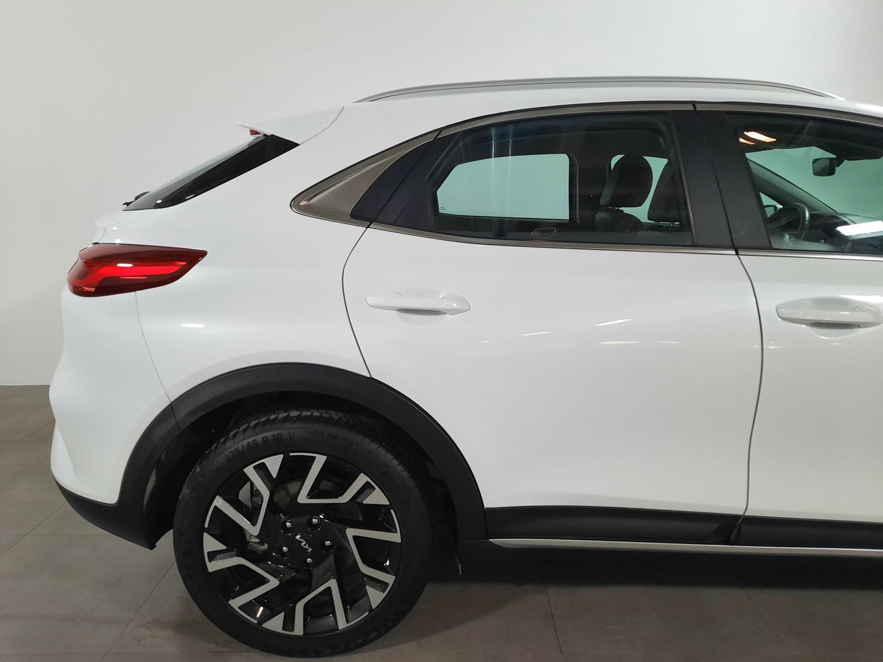 Kia XCeed XCeed 1.6 MHEV iMT Tech 136  - Foto 2