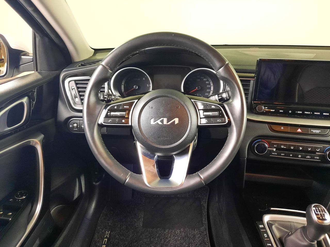 Kia XCeed XCeed 1.6 MHEV iMT Tech 136  - Foto 2