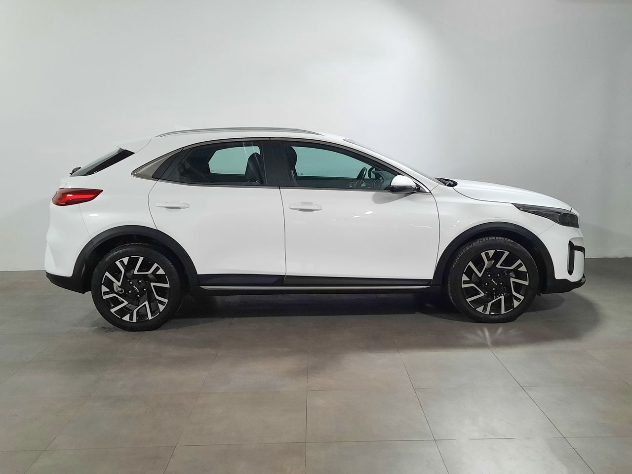 Kia XCeed XCeed 1.6 MHEV iMT Tech 136  - Foto 2