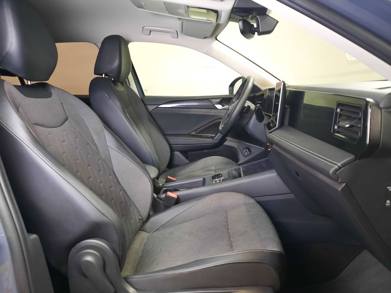 Volkswagen Tiguan Tiguan 1.5 TSI eHybrid Más DSG 150kW  - Foto 2