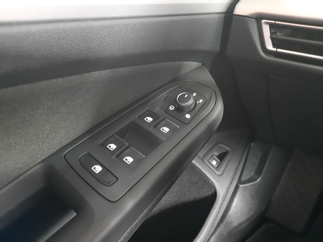 Volkswagen Golf Golf 1.5 TSI eHybrid Match DSG6 150kW  - Foto 2