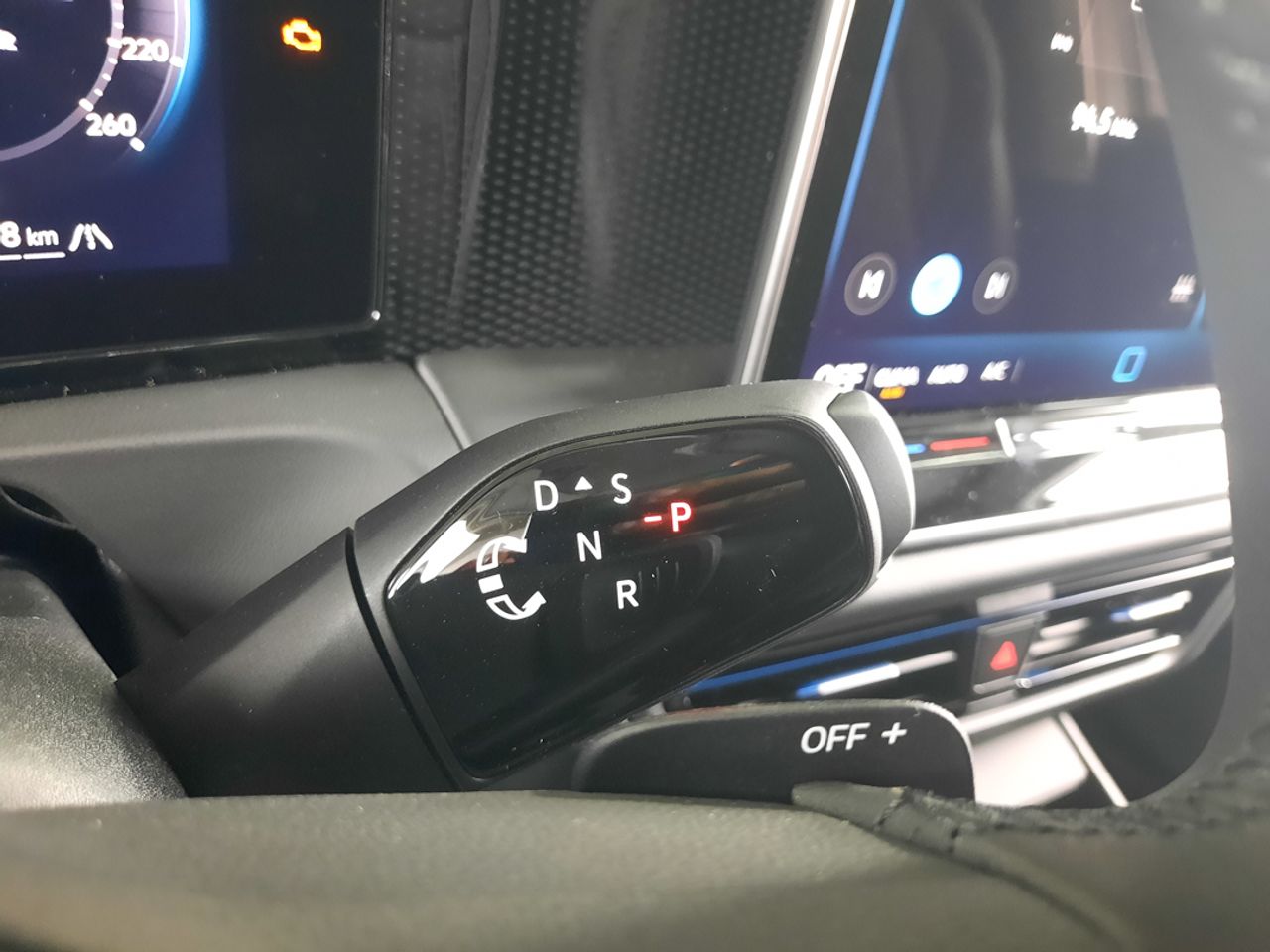 Volkswagen Tiguan Tiguan Life 1.5 TSI eHybrid 110 kW (150 CV) / 85 kW (115 CV)  Automático DSG 6 vel. - Foto 2