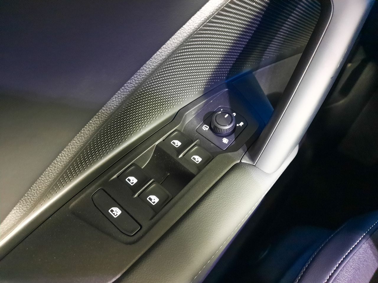 Volkswagen Tiguan Tiguan Life 1.5 TSI eHybrid 110 kW (150 CV) / 85 kW (115 CV)  Automático DSG 6 vel. - Foto 2