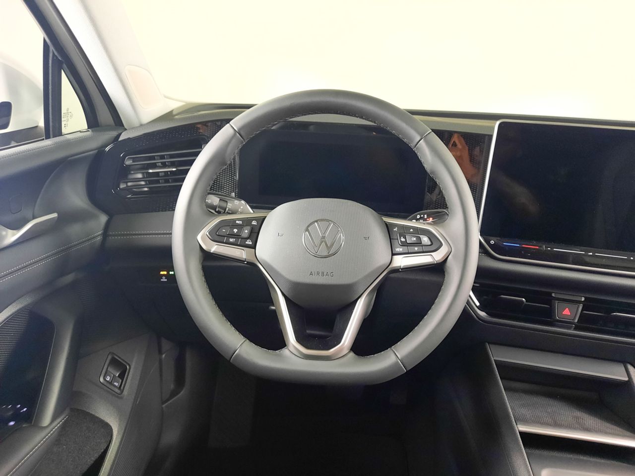 Volkswagen Tiguan Tiguan Life 1.5 TSI eHybrid 110 kW (150 CV) / 85 kW (115 CV)  Automático DSG 6 vel. - Foto 2