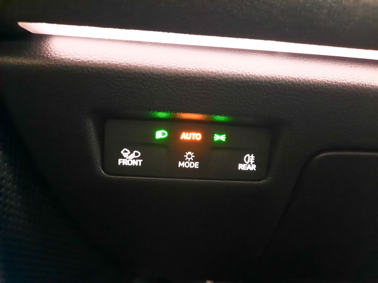 Volkswagen Passat Passat R-Line 1.5 TSI eHybrid 130 kW (177 CV) / 85 kW (115 CV)  Automático DSG 6 vel.  - Foto 2