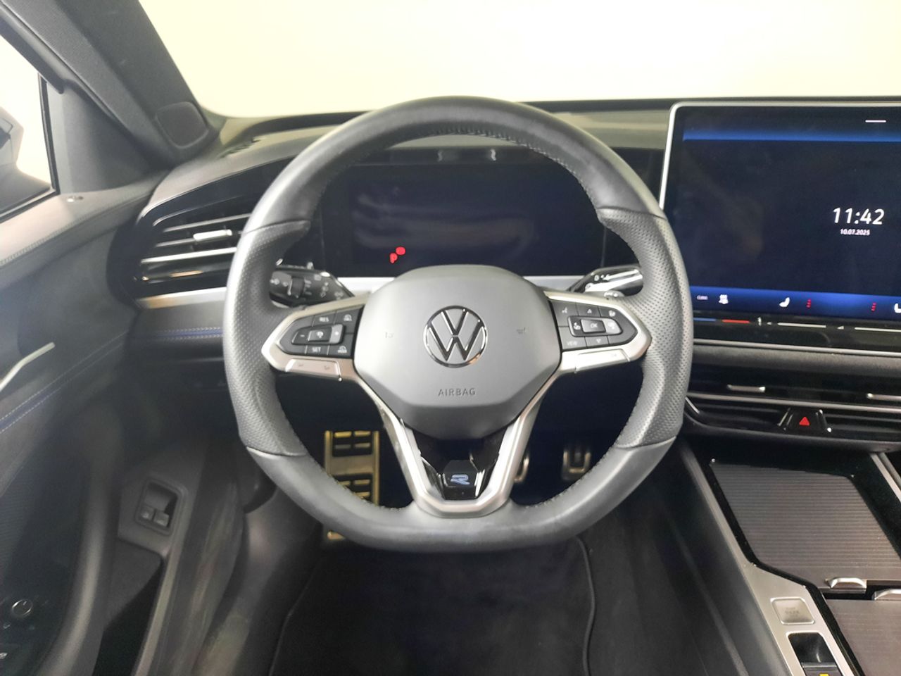 Volkswagen Passat Passat R-Line 1.5 TSI eHybrid 130 kW (177 CV) / 85 kW (115 CV)  Automático DSG 6 vel.  - Foto 2